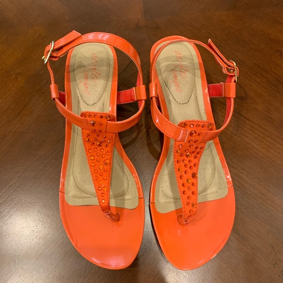 Orange sandals size 8 - Picture 1 of 7